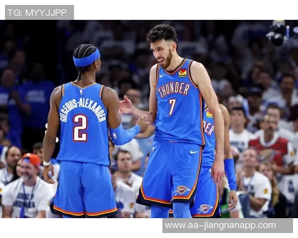 布克坦言首节表现不佳罚球问题持续困扰球队需咬牙坚持